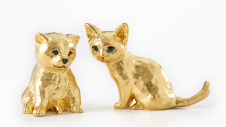 子猫の純金オブジェ、価格は75万円！木彫り彫刻家・はしもとみお × 貴金属店のコラボ最新作が登場(ブログ)