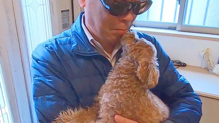 大好きなおじいちゃんがすぐに帰ったら、犬が…まさかの『切なすぎる行動』が77万再生「鳴き声が…犬って本当に純粋」「健気で泣いた」と絶賛(ブログ)