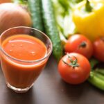犬に市販の野菜ジュースを与えるのは危険？人間用を与えることで起こりうる健康リスクとは(ブログ)