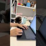 ぼくにお構いなくだじょ #ごめん寝 #仕事中いつもここにいる(YouTube)