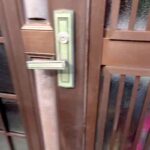 帰宅時『犬との再会の様子』を撮影しようとドアを開けた瞬間…思っていたのと違う光景が57万再生「大声で笑ったｗｗｗ」「なんかホッコリ」(ブログ)