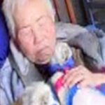 90歳のおばあちゃんと犬のお留守番を『カメラでのぞき見』した結果…尊くて儚い『しあわせな光景』に反響「ほっこりした」「波長が合うのかな」(ブログ)