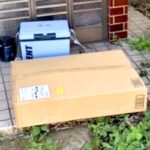 Amazon配達員から『お届け完了の写真』がきたので、確認した結果→荷物と一緒に写っていた『まさかの光景』が19万表示「声出たｗｗ」(ブログ)