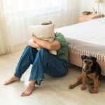 『飼い主のストレス』は犬に伝わるの？愛犬に与える悪影響や不安にさせないための配慮まで(ブログ)